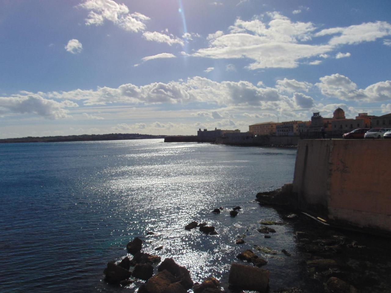 Il Mare Di Ortigia Aparthotel Syracuse Exterior photo